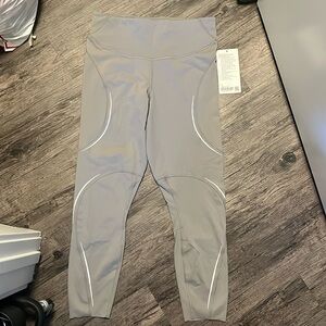 Lululemon base page HR tight 25 reflective brand new with tags